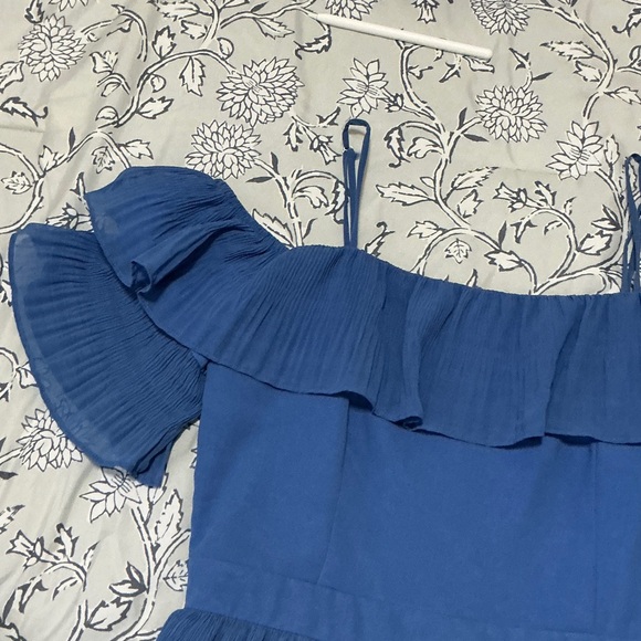 Elegant Blue Off-Shoulder Women's dress - Picture 2 of 7